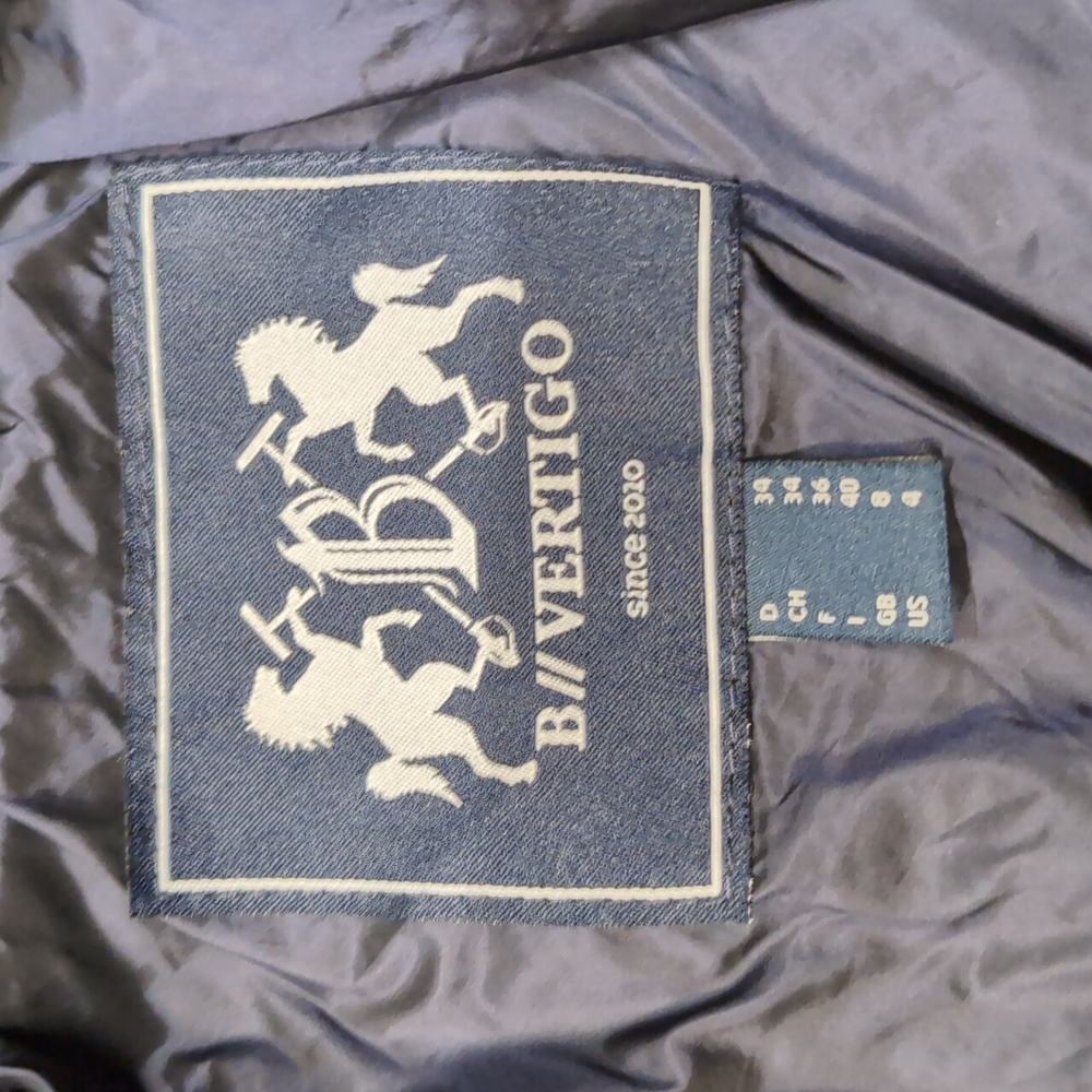Quilted Navy Puffer Jacket w/ Pockets B Vertigo w/ Button Flaps on Tailcoat - Picture 4 of 5